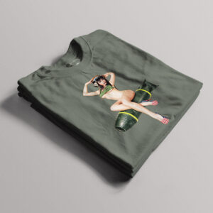 Printed T-shirt for men with a vintage bomber pin-up girl