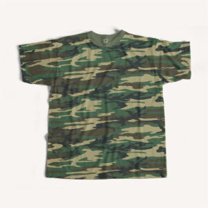 Printed T-shirt for men with vintage classic woodlands camouflage pattern